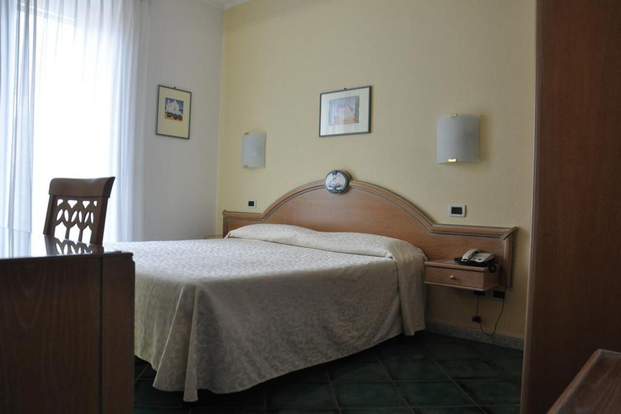 Hotel La Marticana Ischia Bagian luar foto