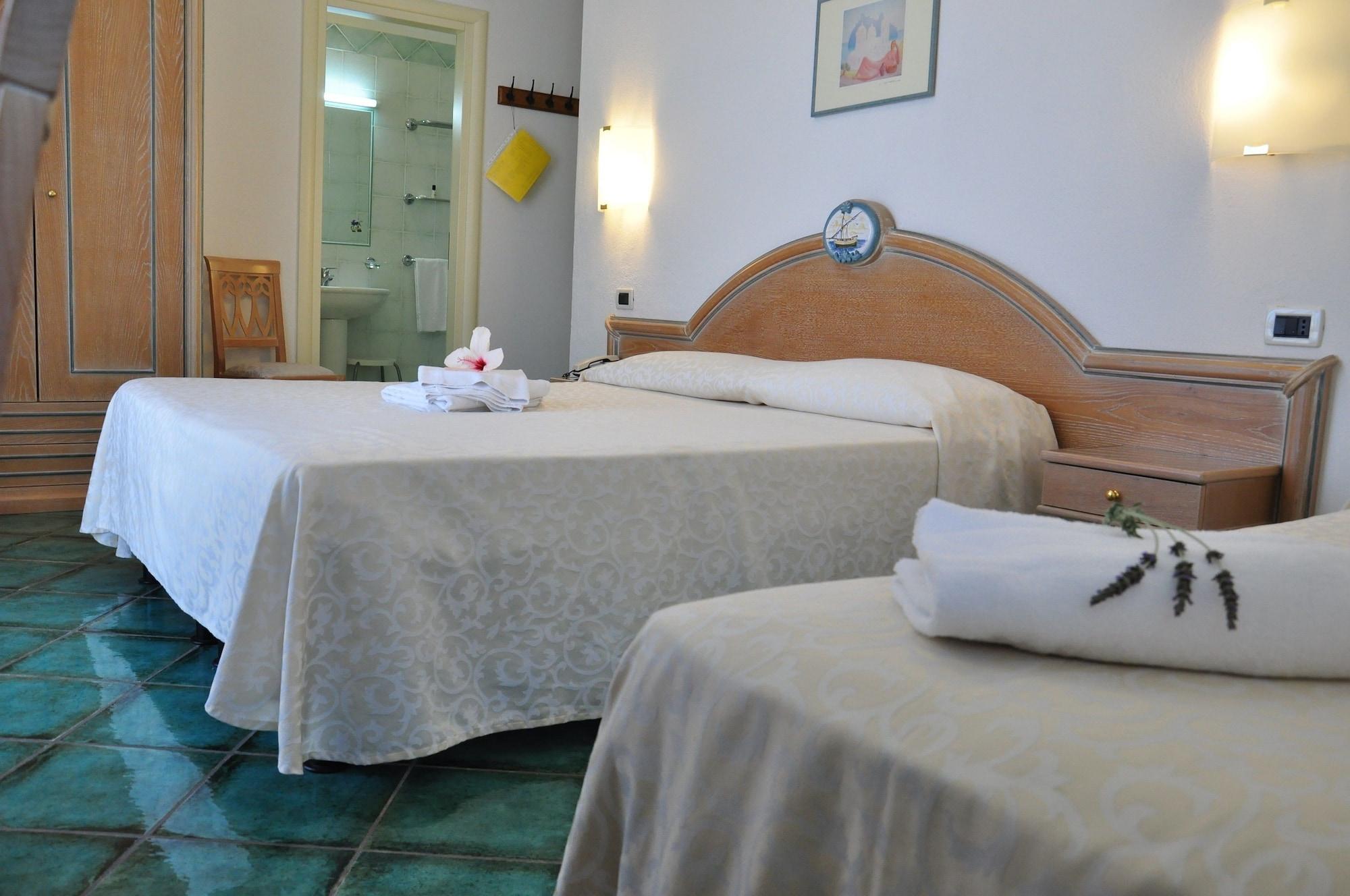 Hotel La Marticana Ischia Bagian luar foto