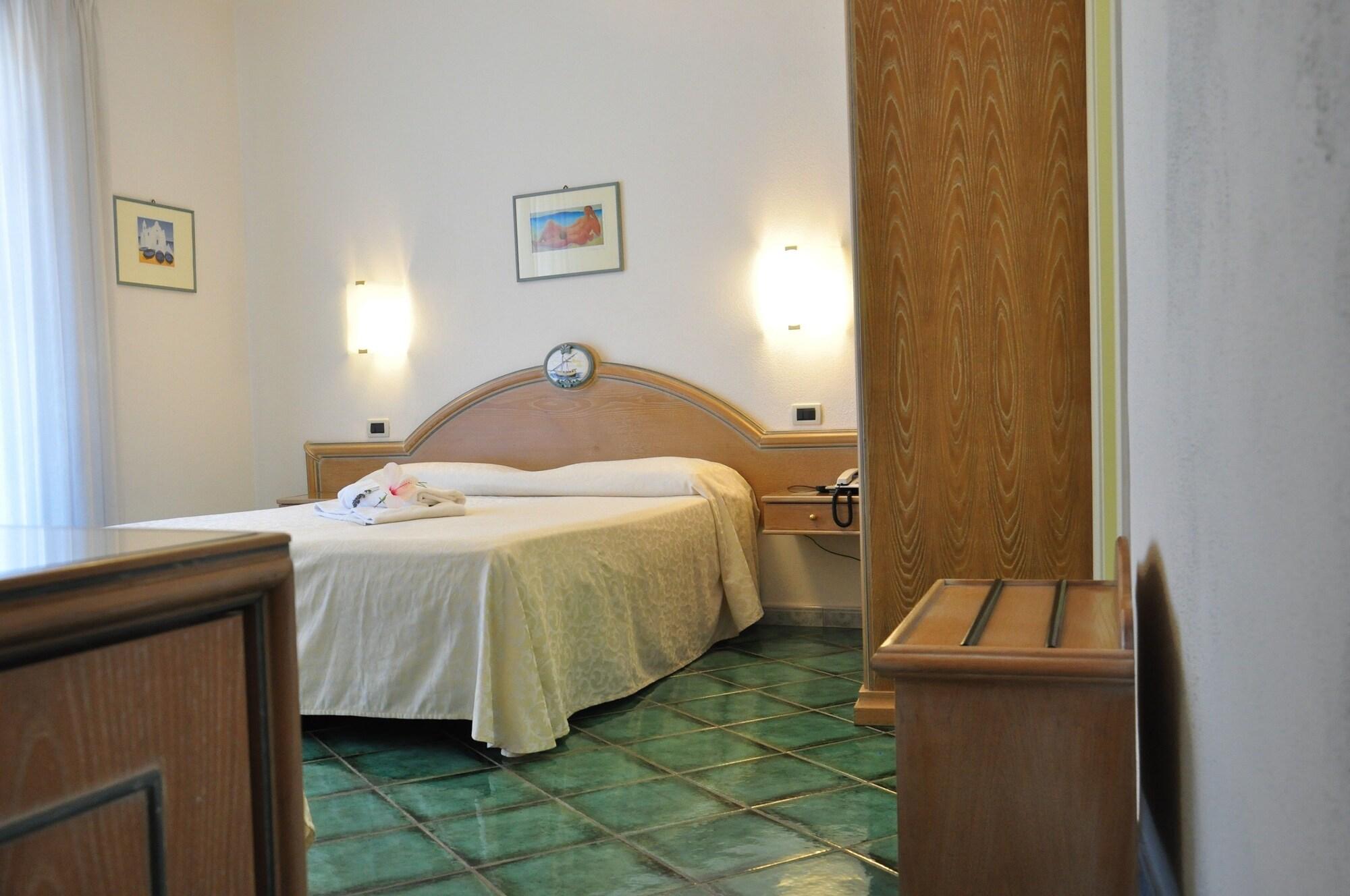 Hotel La Marticana Ischia Bagian luar foto
