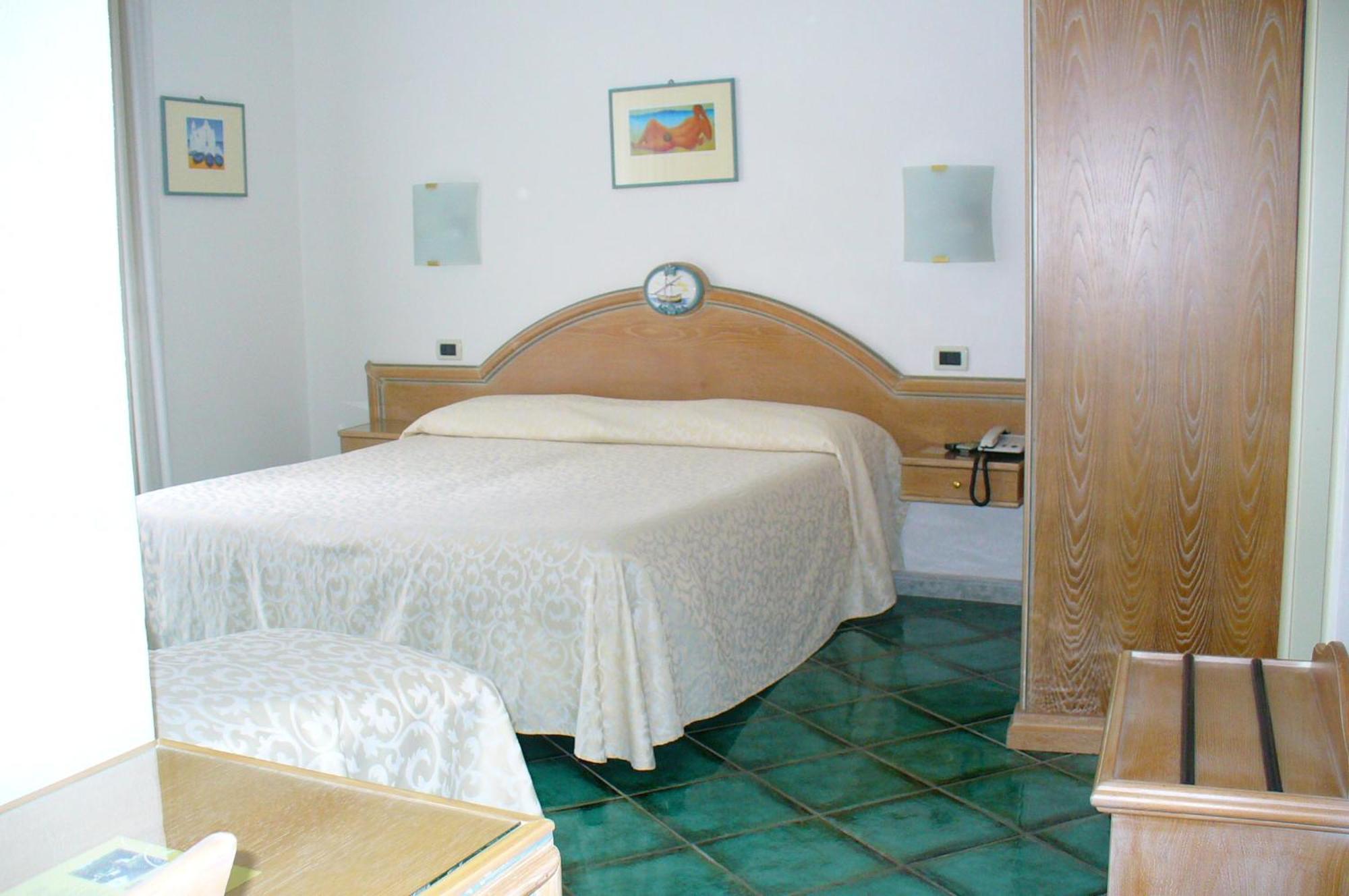 Hotel La Marticana Ischia Bagian luar foto