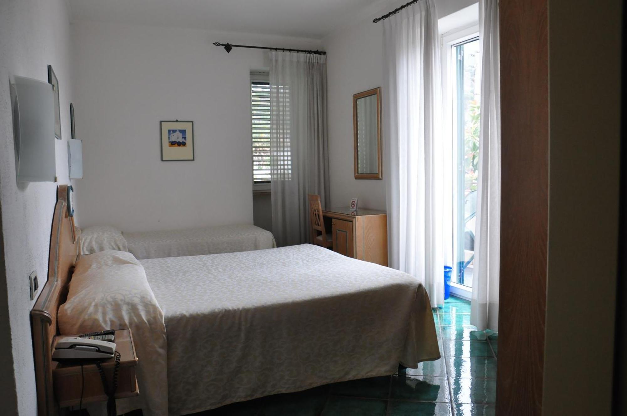 Hotel La Marticana Ischia Bagian luar foto