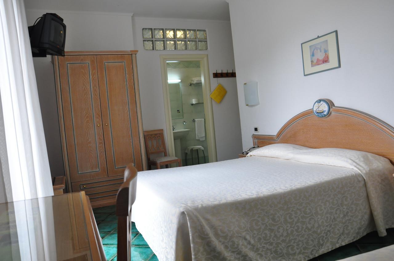 Hotel La Marticana Ischia Bagian luar foto